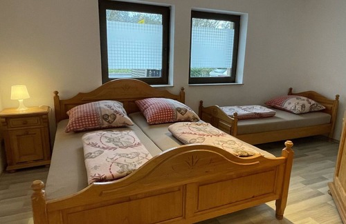 Adenau Apartamento | Hermoso apartamento para 5 personas con WIFI, TV, mascotas permitida y aparcamiento