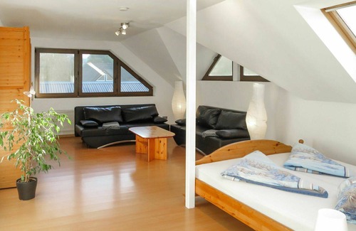 Adenau Apartamento | Precioso apartamento para 5 personas con WIFI, TV, mascotas permitida y aparcamiento