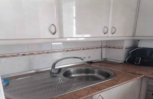 Mairena del Aljarafe Apartamento | Acogedor apartamento con balcón compartido.