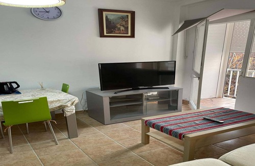 Mairena del Aljarafe Apartamento | Acogedor apartamento con balcón compartido.
