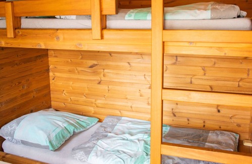 Hradec Kralove Casa | Cosy apartment in villa for 4 people with WIFI, A/C, TV, patio, pets allowed and parking