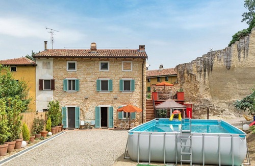 Vignale Monferrato Apartamento | Precioso apartamento para 10 personas con piscina privada, WIFI, TV, terraza y mascotas permitida