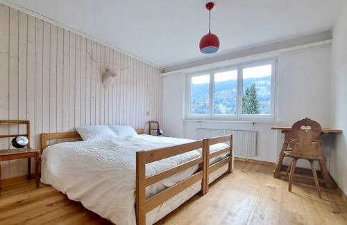 Saas im Prattigau Apartamento | Cosy Apartment Close to Skiing and Hiking Near Klosters