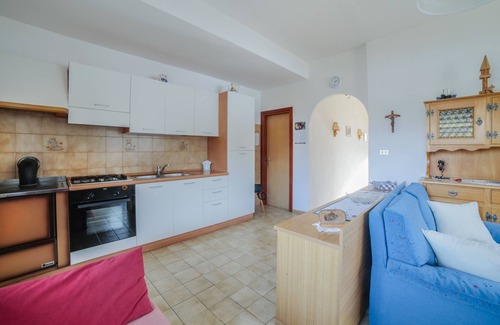 Moena Apartamento | Acogedor apartamento "Casa Defrancesco con Wi-Fi y jardín