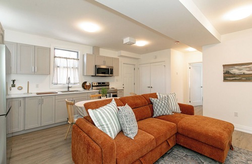 Barrie Apartamento | Cosy Apartment Downtown Barrie