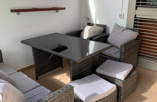 El Cotillo Apartamento | Acogedor apartamento "El Carmen" cerca de la playa con Wi-Fi y terraza