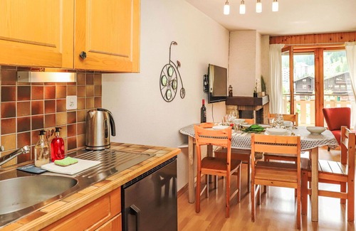 Noveli Apartamento | Precioso apartamento para 4 personas con WIFI, TV, balcón, mascotas permitida y aparcamiento