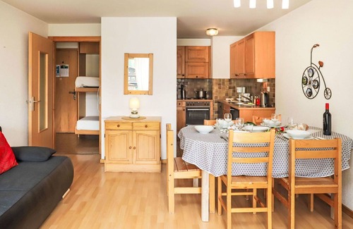 Noveli Apartamento | Precioso apartamento para 4 personas con WIFI, TV, balcón, mascotas permitida y aparcamiento