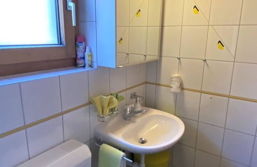 Engadin Scoul Apartamento | Cosy apartment for 2 people with WIFI, TV, balcony and parking