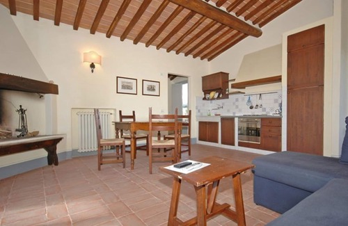Montalcino Apartamento | Precioso apartamento con piscina, A/C, TV, mascotas permitida, vista panorámica y aparcamiento