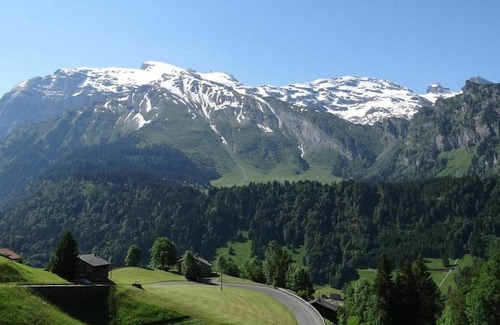 Engelberg Apartamento | Bonito apartamento para 2 personas con WIFI, TV, balcón, mascotas permitida y aparcamiento