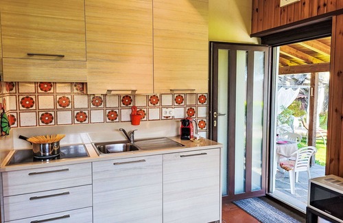 Besazio Apartamento | Hermoso apartamento con WIFI, piscina privada, TV, patio, vista panorámica y aparcamiento