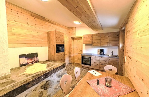 Forstau Apartamento | Bonito apartamento con WIFI, TV, mascotas permitida, vista panorámica y aparcamiento