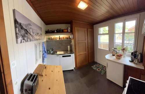 Adelboden Apartamento | Bonito apartamento para 6 personas con WIFI, TV y balcón
