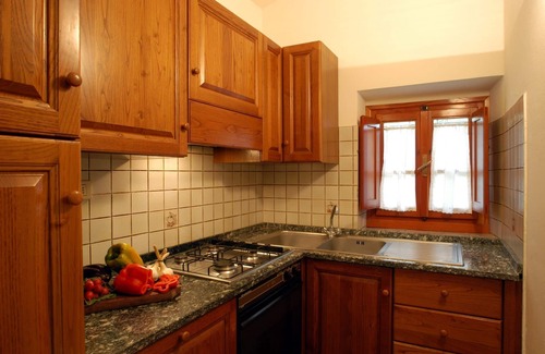Montaione Apartamento | Apartamento con piscina, A/C, WIFI, TV, mascotas permitida, aparcamiento, cerca de San Gimignano
