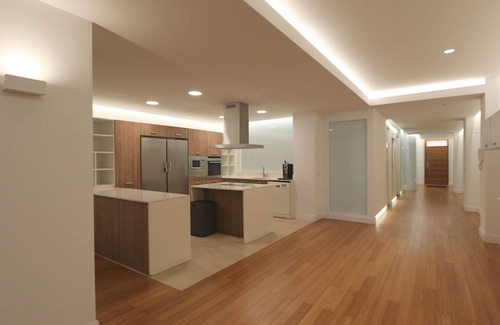 Benimaclet Apartamento | Precioso apartamento para 7 personas con A/C, piscina privada, WIFI, TV, terraza y aparcamiento
