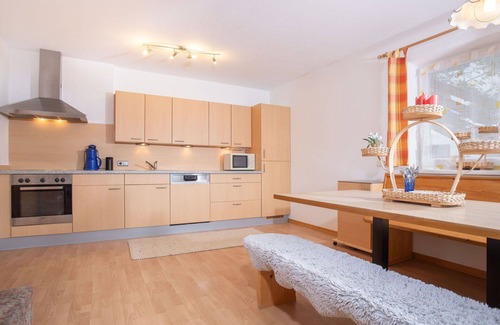 Hainzenberg Apartamento | Acogedor apartamento para 4 personas con WIFI, TV y aparcamiento