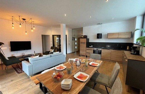Niederau Apartamento | Acogedor apartamento para 10 personas con WIFI, TV, terraza y aparcamiento
