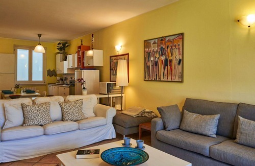 Valsolda Apartamento | Precioso apartamento con piscina, WIFI, TV, terraza, mascotas permitida y aparcamiento