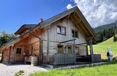 Mitterberg-Sankt Martin Casa | Precioso apartamento en villa con WIFI, piscina, TV, terraza, mascotas permitida y aparcamiento