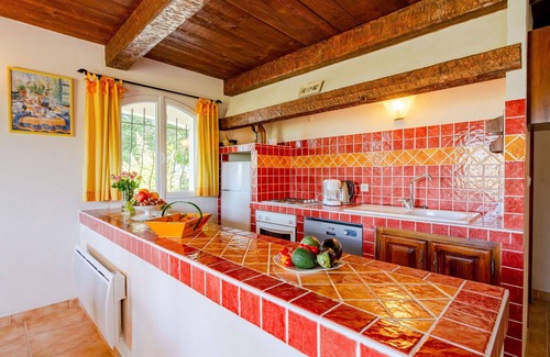 Bauduen Villa | Apartamento en villa con WIFI, TV, terraza, mascotas permitida, vista panorámica, aparcamiento