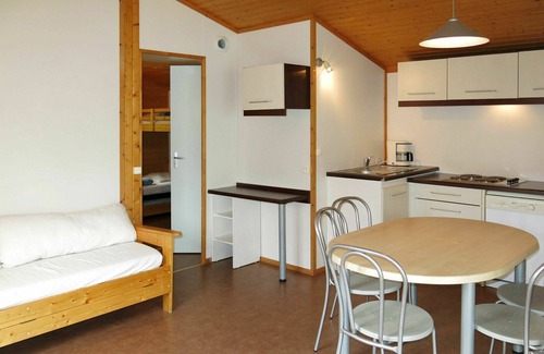 Beynat Casa | Precioso apartamento en villa para 6 personas con WIFI, piscina, TV, terraza y mascotas permitida