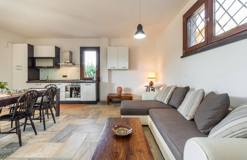 Chia Casa | Acogedor apartamento Villa Fico con terraza, jardín y aire acondicionado