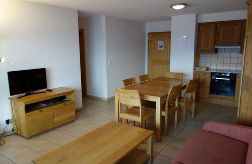 Veysonnaz Apartamento | Acogedor apartamento con balcón.