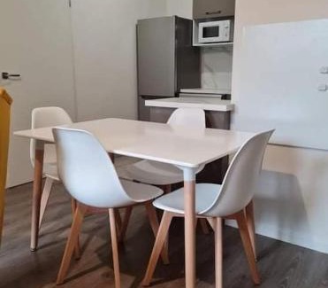 Bezons Apartamento | Cosy apartment with garden and parking near Paris