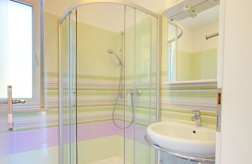 Truske Apartamento | Apartamento con piscina, A/C, WIFI, TV, balcón, mascotas permitida, vista panorámica, aparcamiento