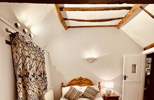 Bicester Casa | Cosy barn conversion in quiet village location within 5 minutes of Bicester.