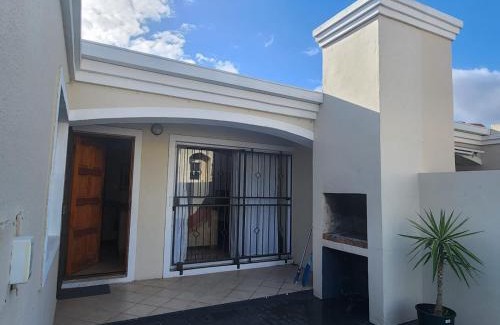 Gordons Bay Central Complejo | Cosy Bay Hideaway