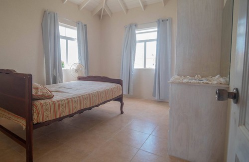Rock Hall Apartamento | Cosy Business Traveler Apartment near Airport
