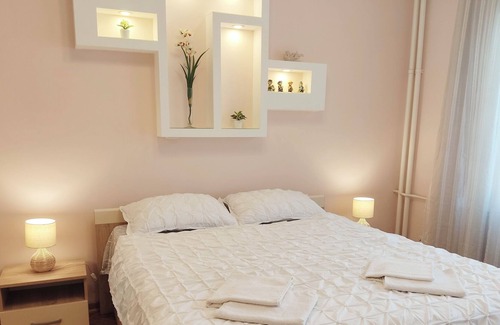 Palilula Apartamento | Cosy center Belgrade apartment for 4 people, fast wifi, longer rental possible.