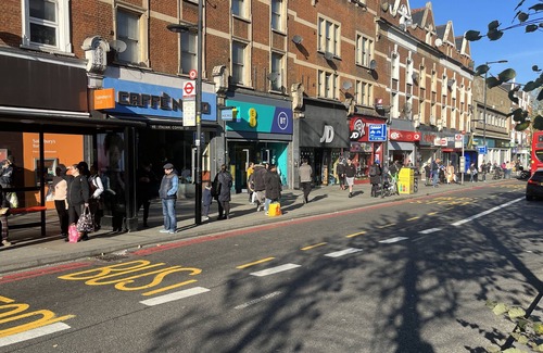 St. Leonard's Apartamento | Cosy, Clean & Convenient Stay In London