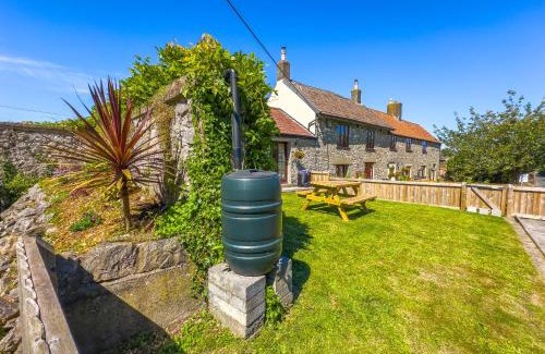 Kewstoke Casa | Cosy Coastal Retreat-Dog Friendly