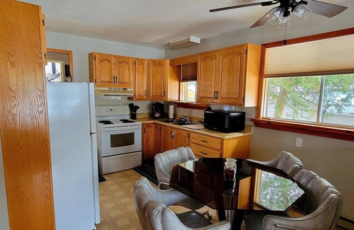 Wasaga Beach Chalet De Esquí | Cosy Cottage Close to Beach and Blue Mountain