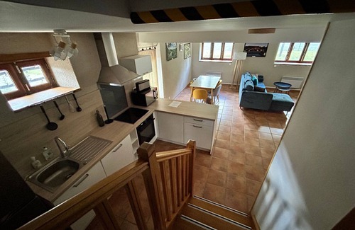 Bruere-Allichamps Cabaña | Escápate al Campo: Gîte Contemporáneo con Jardín y Terraza, Cerca de la Abadía de Noirlac
