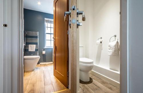 Topsham Casa | Cosy Cottage in Central Topsham with Parking