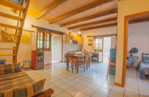 Cefalu Chalet De Esquí | Una casa de campo rodeada de naturaleza a 100 metros de la playa de arena
