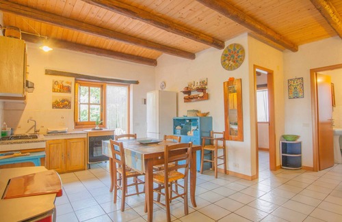 Cefalu Chalet De Esquí | Una casa de campo rodeada de naturaleza a 100 metros de la playa de arena