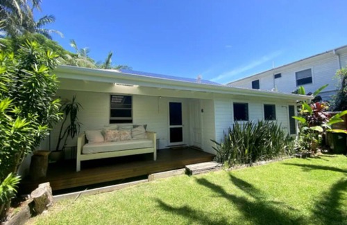 Byron Bay Cabaña | Cosy Cottage - Walking Distance to Byron Town