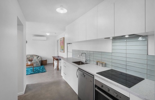 Lindisfarne Apartamento | Cosy Cottesloe - One Bedroom - Free Parking - Lindisfarne