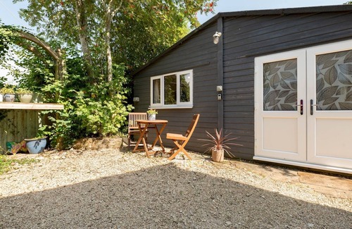 Stanton Saint John Casa | Cosy Countryside Cabin I Pass The Keys