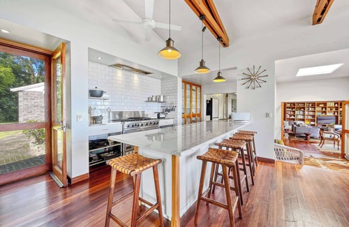 Booroobin Casa | Cosy Countryside Escape- Sunshine Coast Hinterland