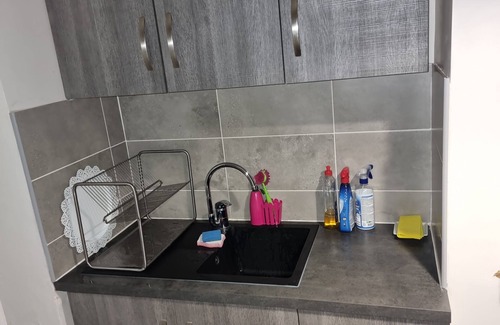 Livry-Gargan Apartamento | Cosy F1 apartment near Stade de France, Paris and Disneyland