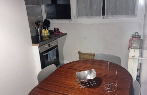 Livry-Gargan Apartamento | Cosy F1 apartment near Stade de France, Paris and Disneyland