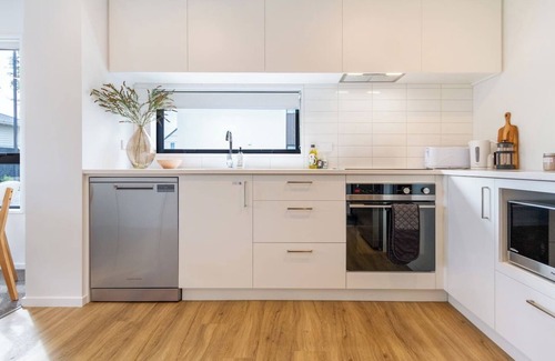Sydenham Casa | Cosy Family Haven by Waltham Pool