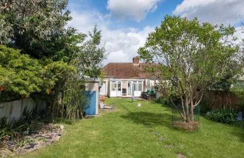 Manor Casa | Cosy Family Home in Ruislip
