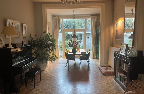 Haarlem Casa | Cosy family townhome in Haarlem (20 min from Amsterdam, 10 from beach)